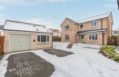 67 Rowan Place, East Calder