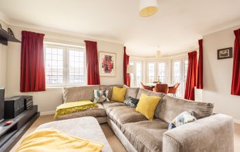 46/5 Hillpark Grove, Edinburgh