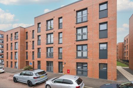 20/8 Ashley Place, Edinburgh, EH6 5GB