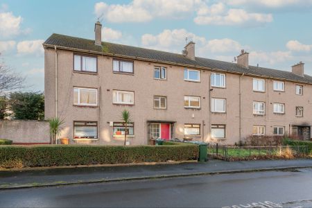 4/6 Christian Grove, Edinburgh, EH15 3AG