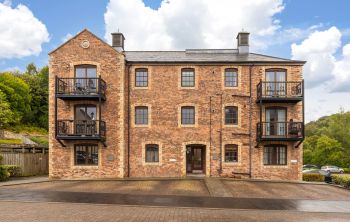 24 Esk Bridge, Penicuik