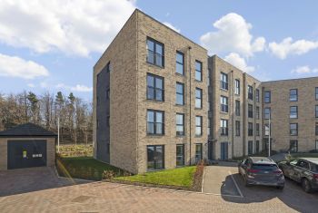 4 (flat 1) Firecrest Way, Cammo, Edinburgh