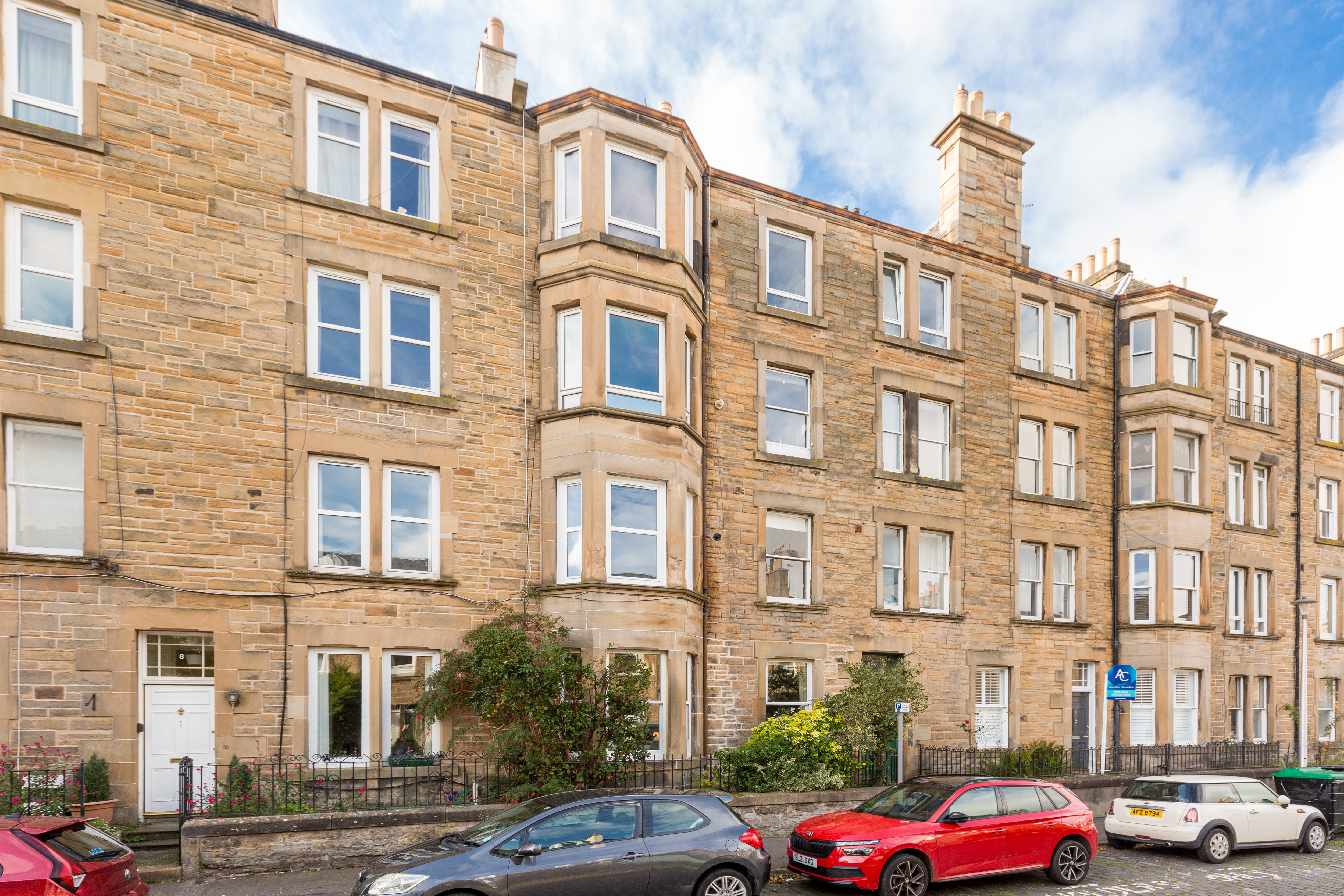 PF1 7 Merchiston Grove  EH11 1PP