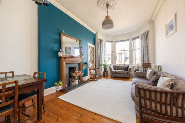 113 3F3 Comiston Road, Edinburgh, EH10 6AQ - Image 2