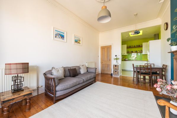 113 3F3 Comiston Road, Edinburgh, EH10 6AQ - Image 3