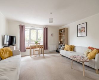 Third image of 2 Balcarres Court, Morningside, Edinburgh, EH10 5JL