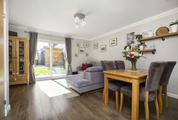 12 Housefield Drive, Kirkliston, Edinburgh