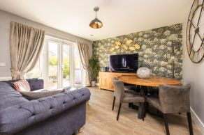 7 Kilburn Wood Gardens, Roslin, EH25 9AB - Image 4