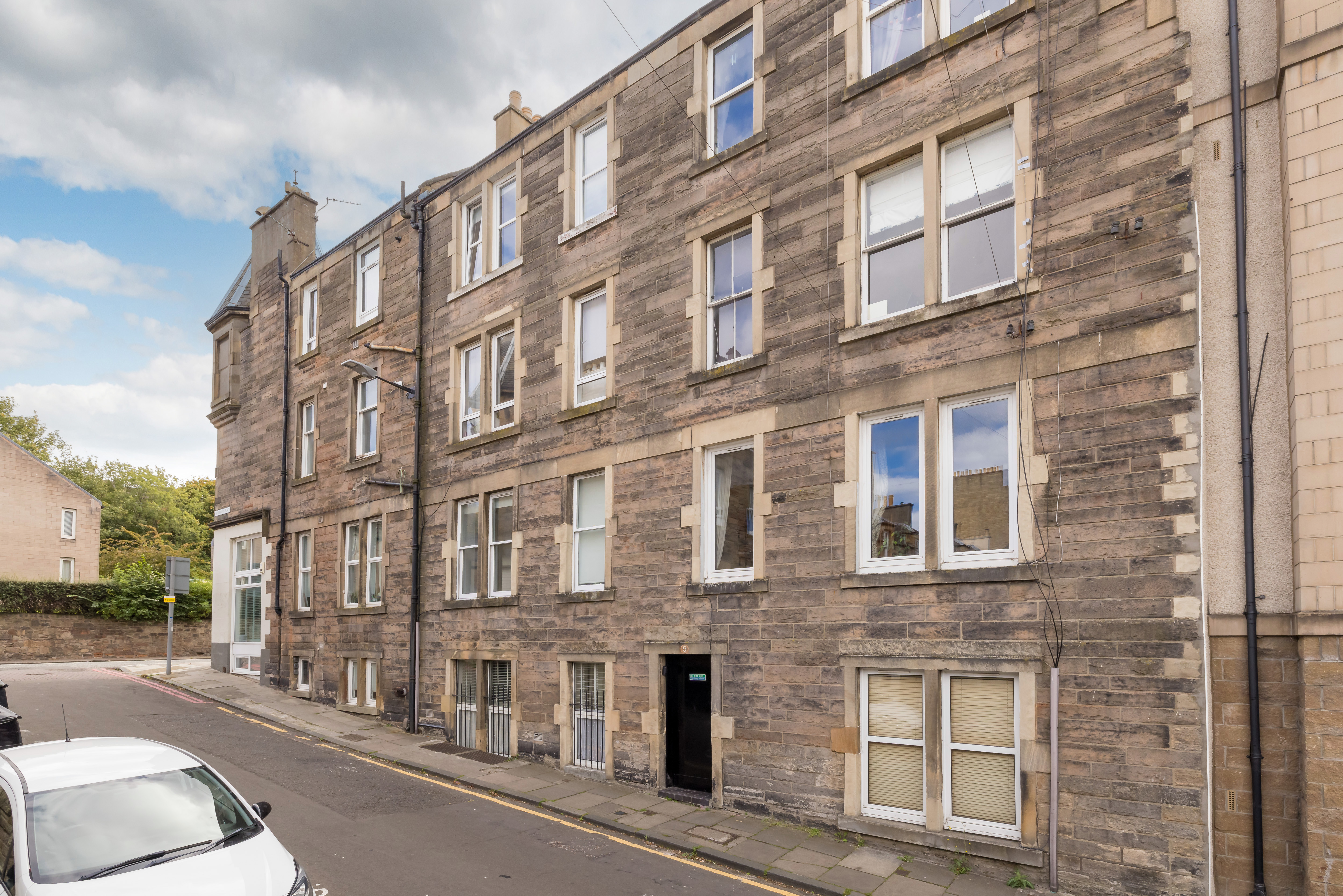 9 1F2, Ardmillan Place, Edinburgh, EH112JU