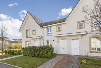 16 Clippens Drive, Burdiehouse, Edinburgh
