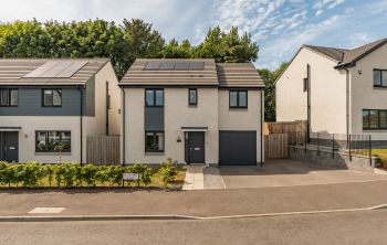 6 Foxhall Gait, Kirkliston