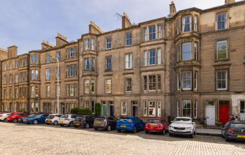 41 2F1 East London Street, Edinburgh