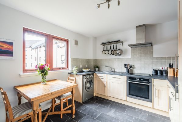 2/7 Easter Dalry Wynd, Edinburgh, EH11 2TW - Image 3