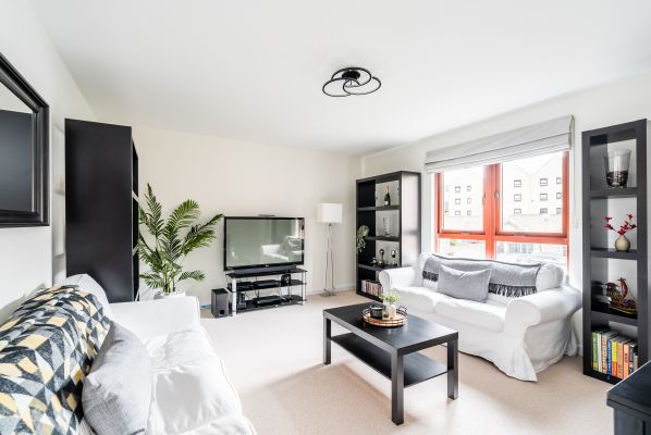 2/7 Easter Dalry Wynd, Edinburgh, EH11 2TW - Image 2