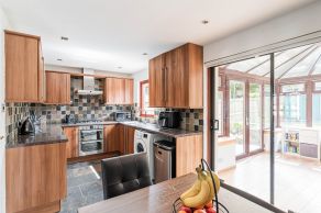 16 Burnbank Crescent, Straiton, EH20 9QE - Image 4