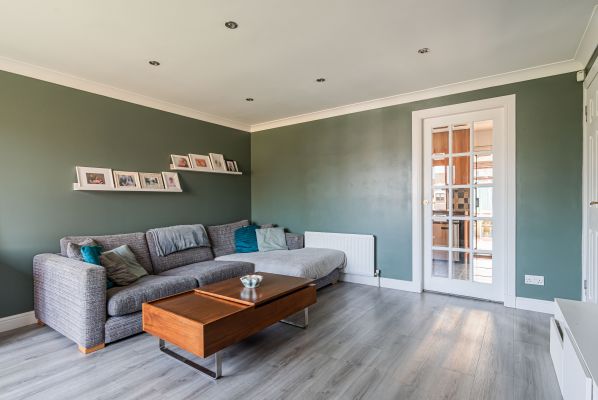 16 Burnbank Crescent, Straiton, EH20 9QE - Image 3