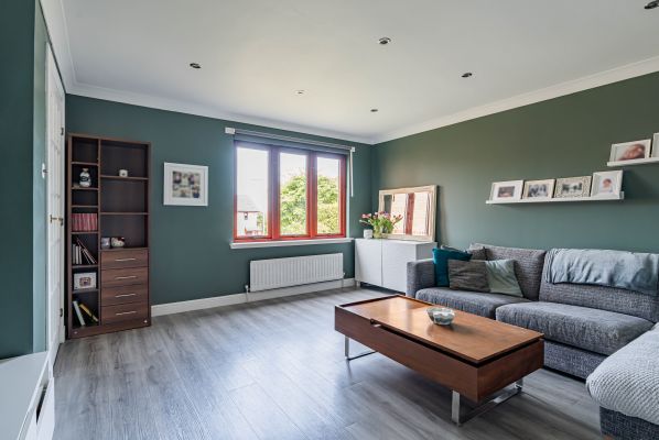 16 Burnbank Crescent, Straiton, EH20 9QE - Image 2