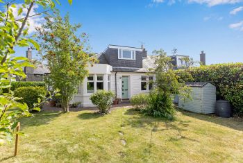 13 Strachan Gardens, Blackhall, Edinburgh