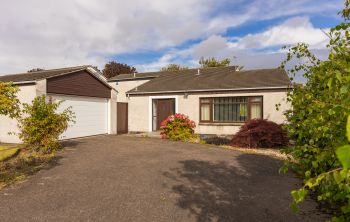 17 Burnbrae, Edinburgh