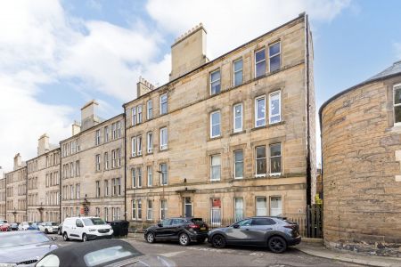 13/5 Comely Bank Row, Edinburgh, EH4 1EA