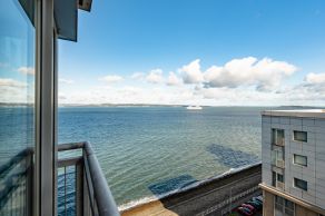 11/38 Western Harbour Midway, Edinburgh, EH6 6LG - Image 6