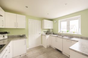 29 Castell Maynes Avenue, Bonnyrigg, EH19 3SA - Image 5