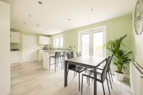 29 Castell Maynes Avenue, Bonnyrigg, EH19 3SA - Image 6