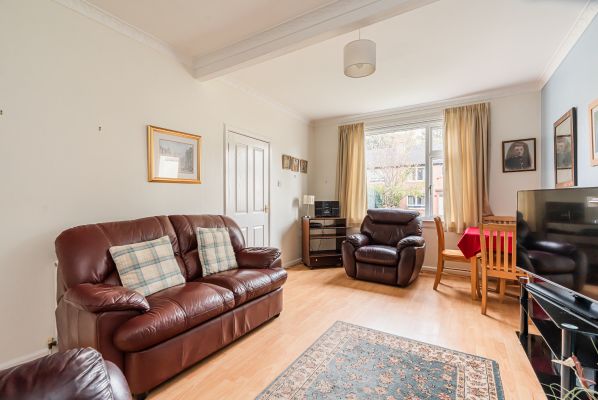 61 Stenhouse Avenue, Edinburgh, EH11 3DE - Image 3