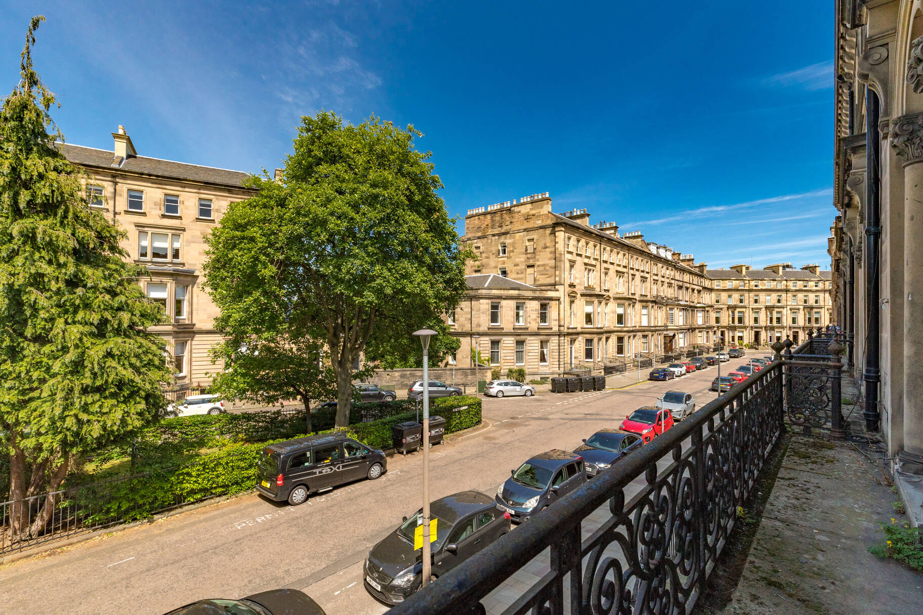 10 1F, Rothesay Place, Edinburgh, EH3 7SL