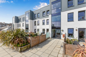 2 (flat 1), Stoddart Way, Canonmills, Edinburgh, EH7 4FD