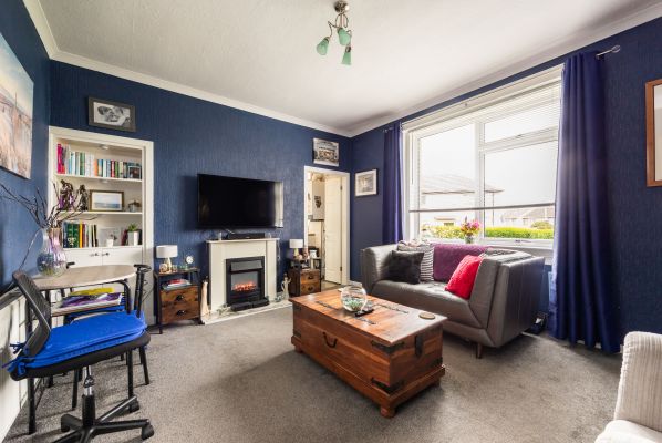 18/2 Northfield Farm Road, Edinburgh, EH8 7QR - Image 2