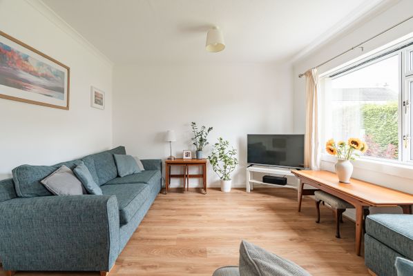 26 Bonaly Drive, Edinburgh, EH13 0HB - Image 2