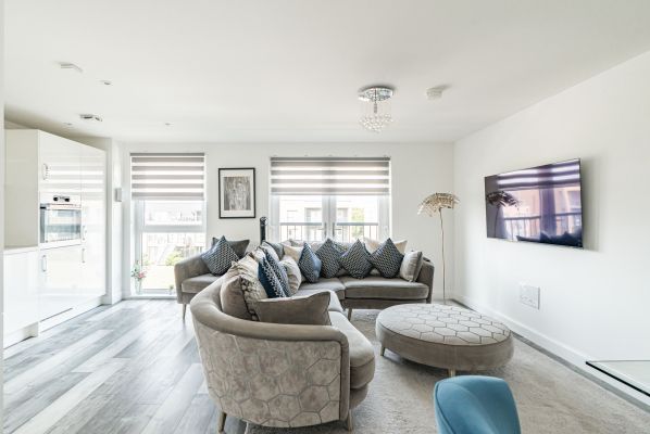 1/2 Goldcrest Place, Edinburgh, EH4 8GQ - Image 2