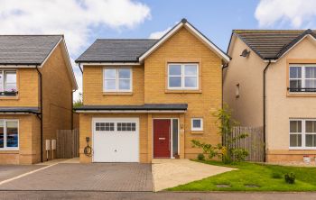12 Shiel Hall Circle, Rosewell