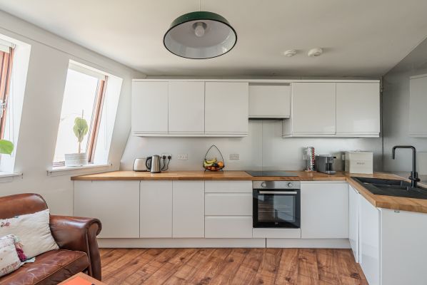 2/6 Dunedin Street, Edinburgh, EH7 4JB - Image 2