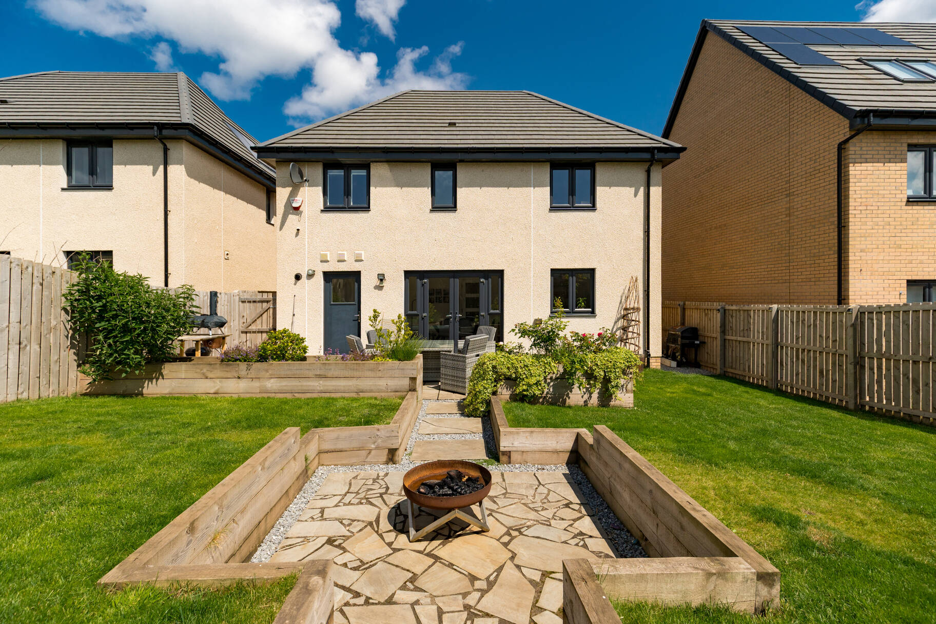 33 Ferrier Medway, Edinburgh, EH17 8PW