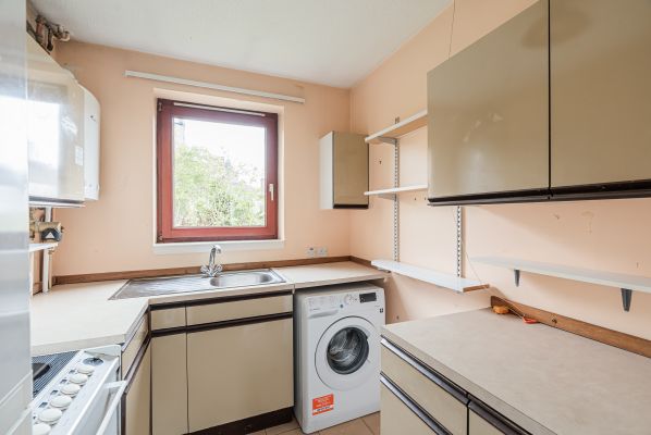 6/3 Rose Park, Edinburgh, EH5 3ST - Image 3