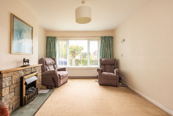 20 Clerwood Terrace, Edinburgh, EH12 8PG - Image 2