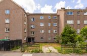 6/1 Alan Breck Gardens, Edinburgh