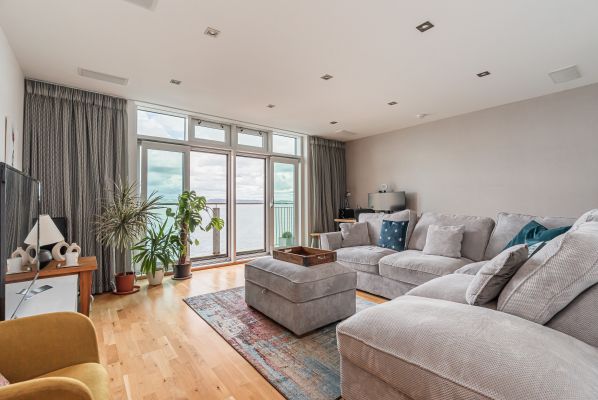 2/16 Western Harbour Breakwater, Edinburgh, EH6 6PA - Image 2