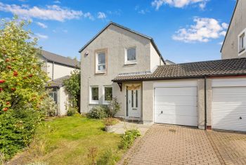 11 Fauldburn, East Craigs, Edinburgh