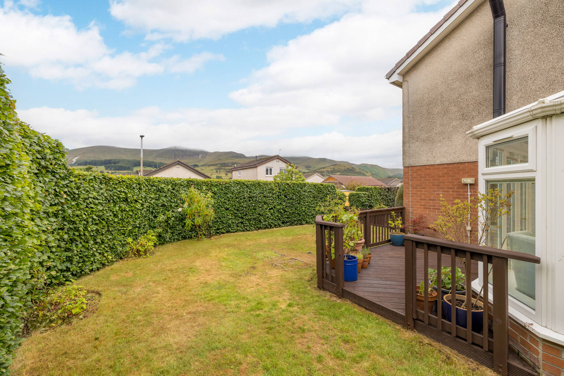 87 Tryst Park, Edinburgh, EH10 7HB