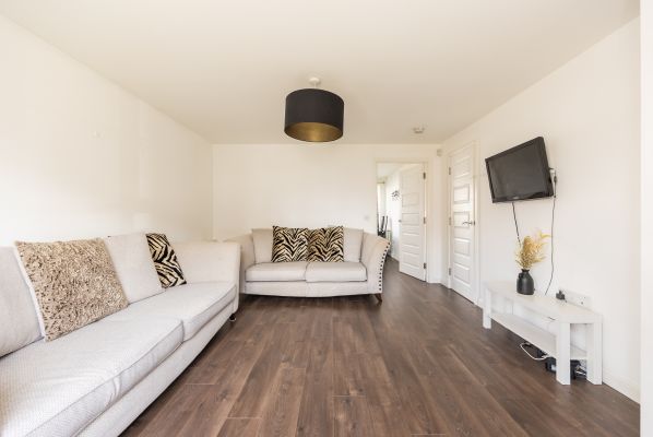 41 Blackchapel Road, Edinburgh, EH15 3QU - Image 2