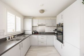 24 Pringle Terrace, Edinburgh, EH16 4JE - Image 4