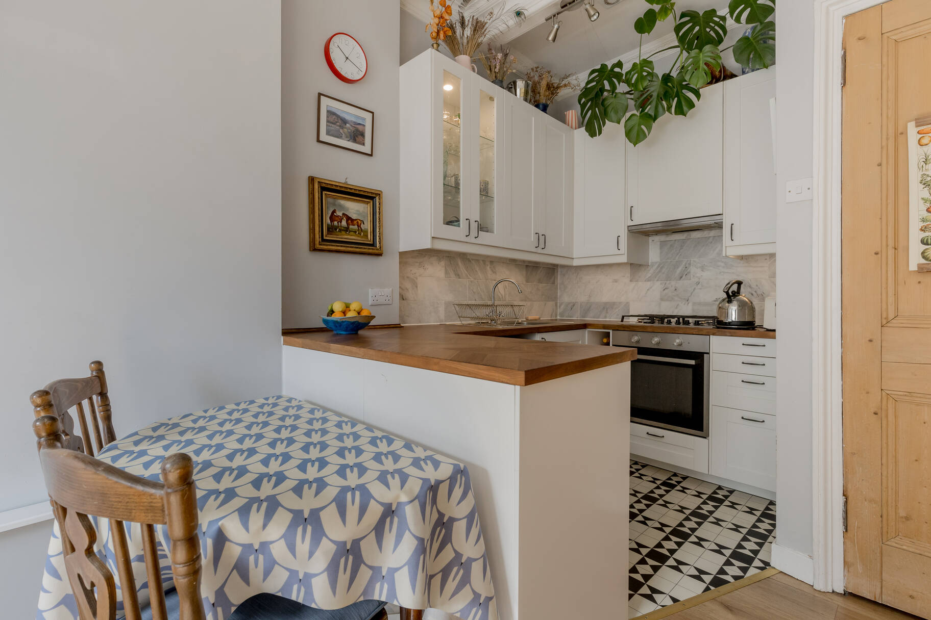 25 3F1, Halmyre Street, EDINBURGH, EH6 8QB