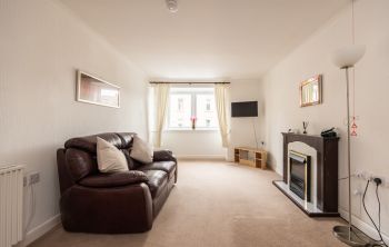 6/23 Roseburn Drive, Edinburgh