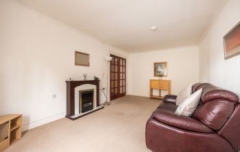 6/23 Roseburn Drive, Edinburgh