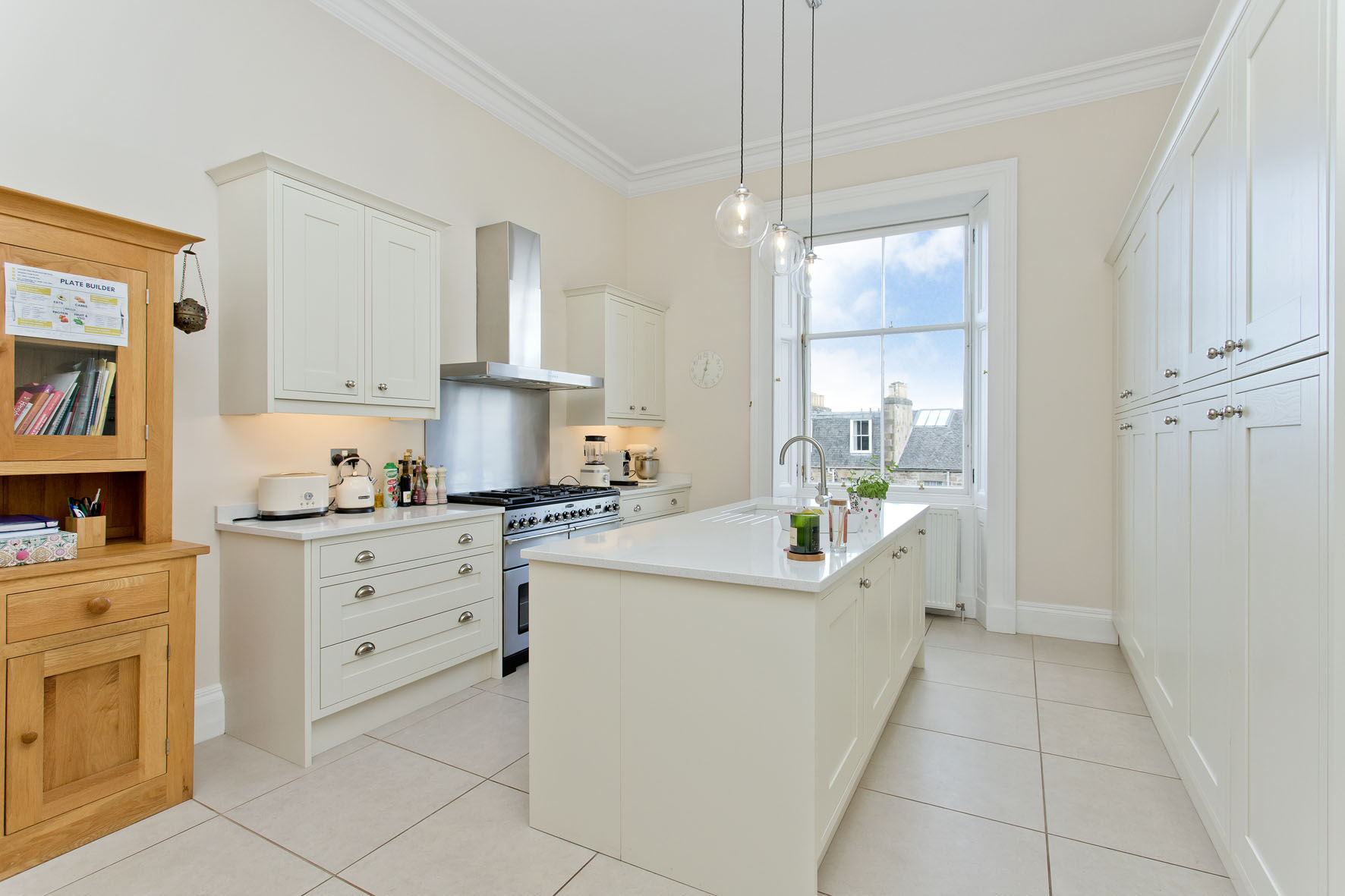 18/2 Lennox Street, Edinburgh, EH4 1QA