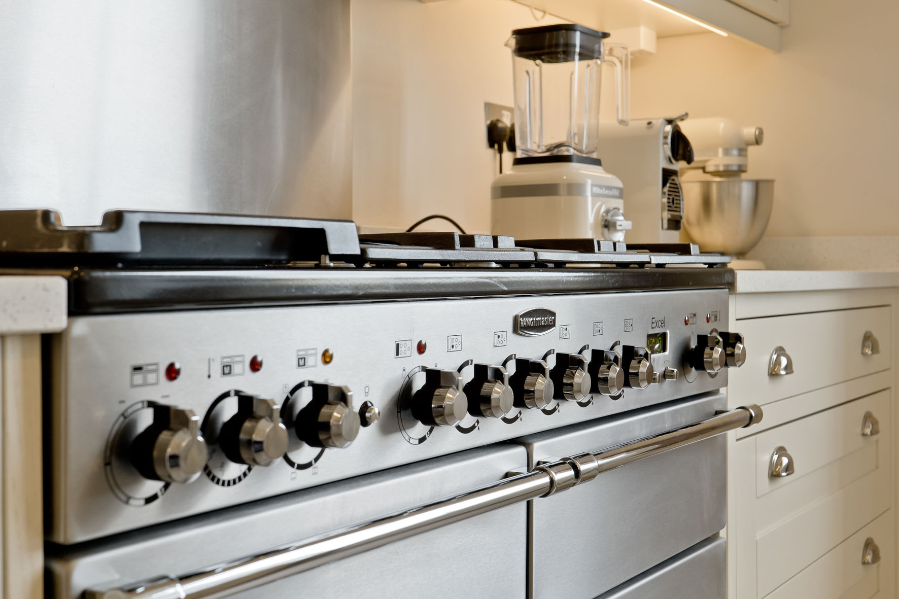 18/2 Lennox Street, Edinburgh, EH4 1QA