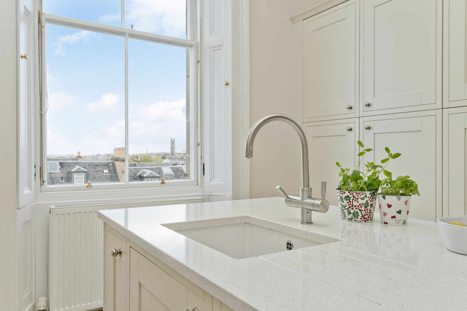 18/2 Lennox Street, Edinburgh, EH4 1QA